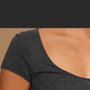 Charcoal grey short sleeve tee